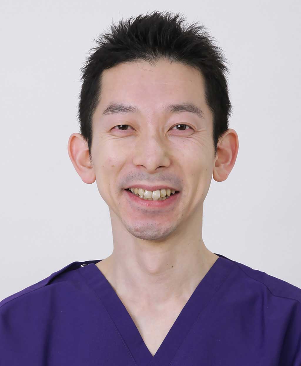 埼玉県富士見市鶴馬・すみれ歯科・院長　長冨啓樹